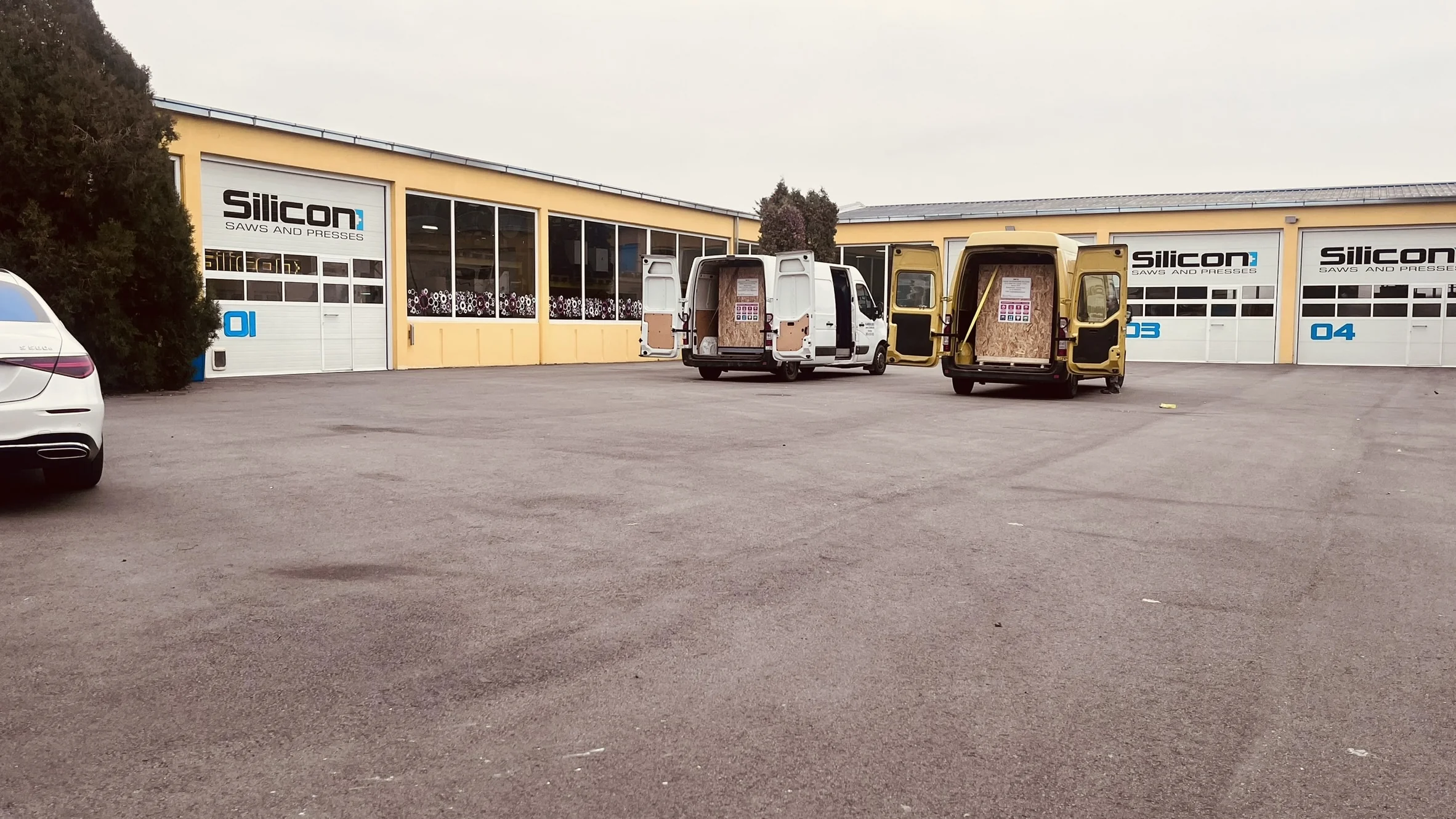 Silicon+ facility and machinery
