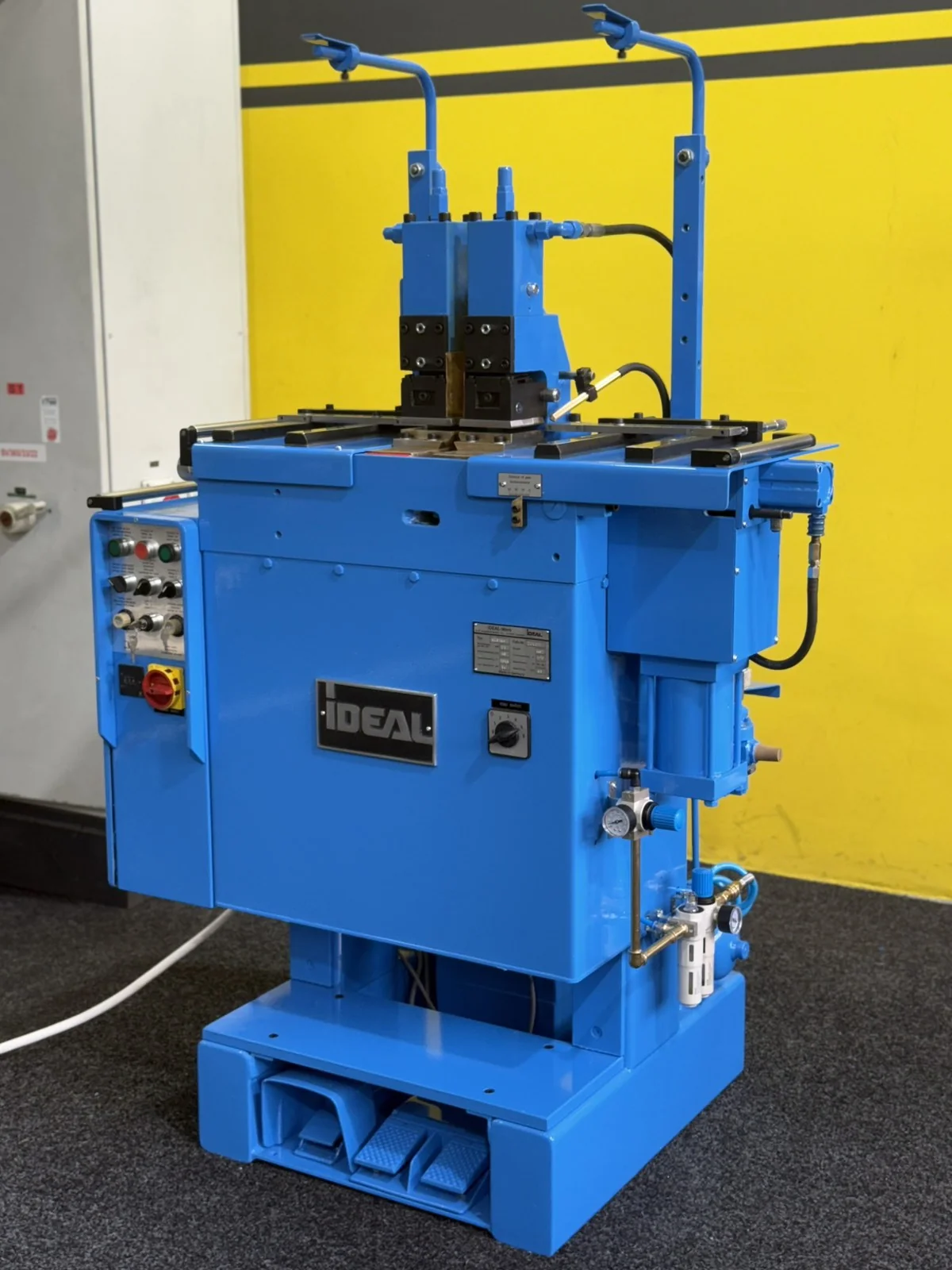 iDEAL BAS 100
