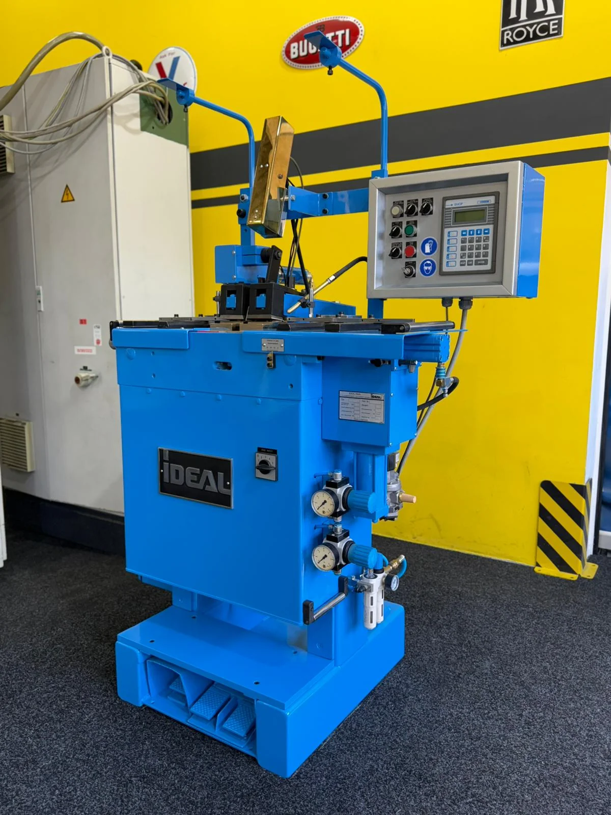 iDEAL BAS 051