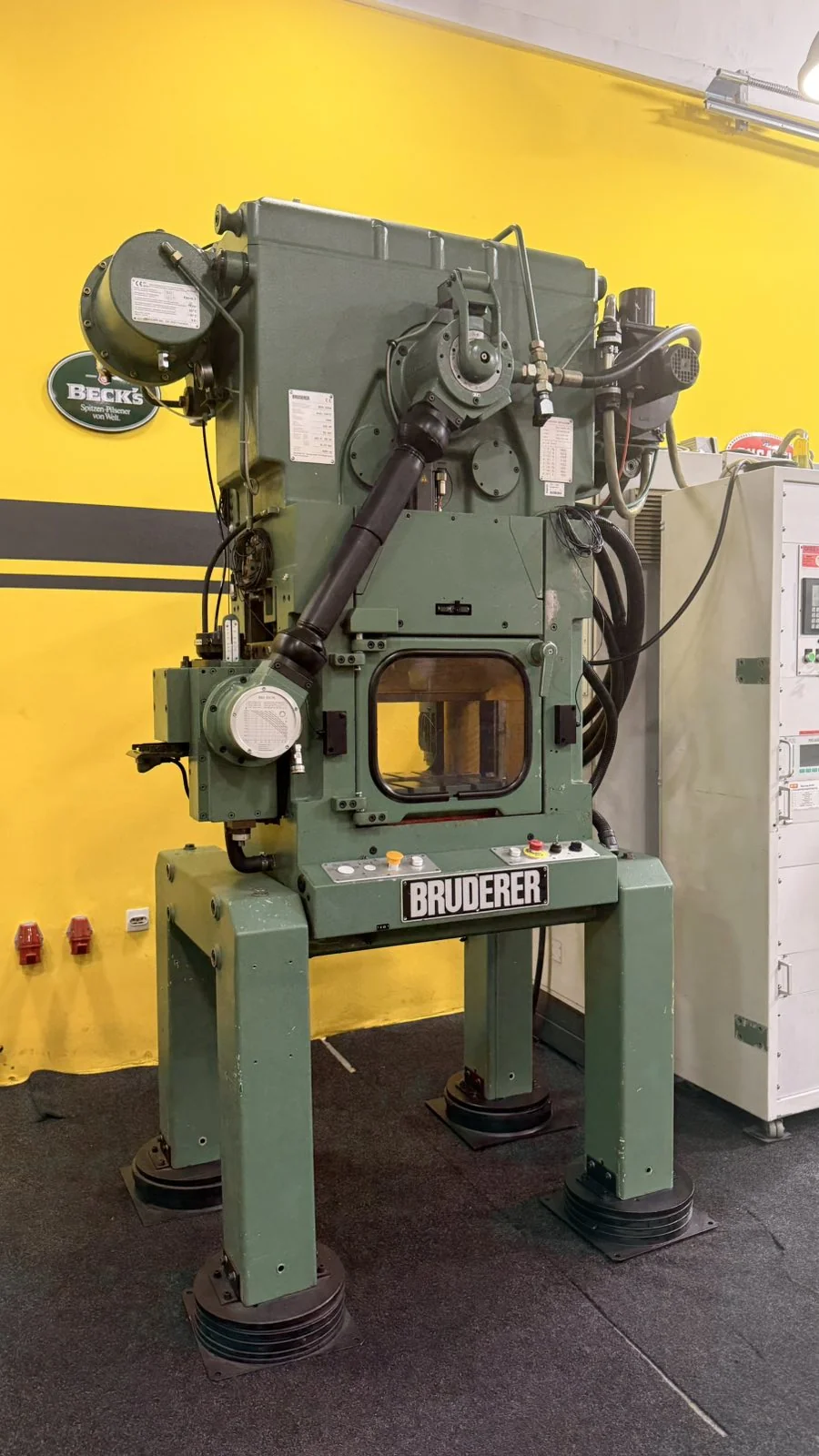 Bruderer BSTA 200M 1