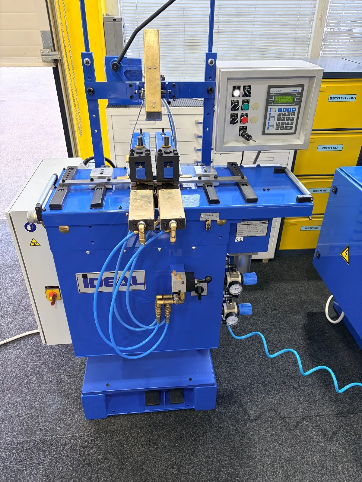 IDEAL BAS052 12
