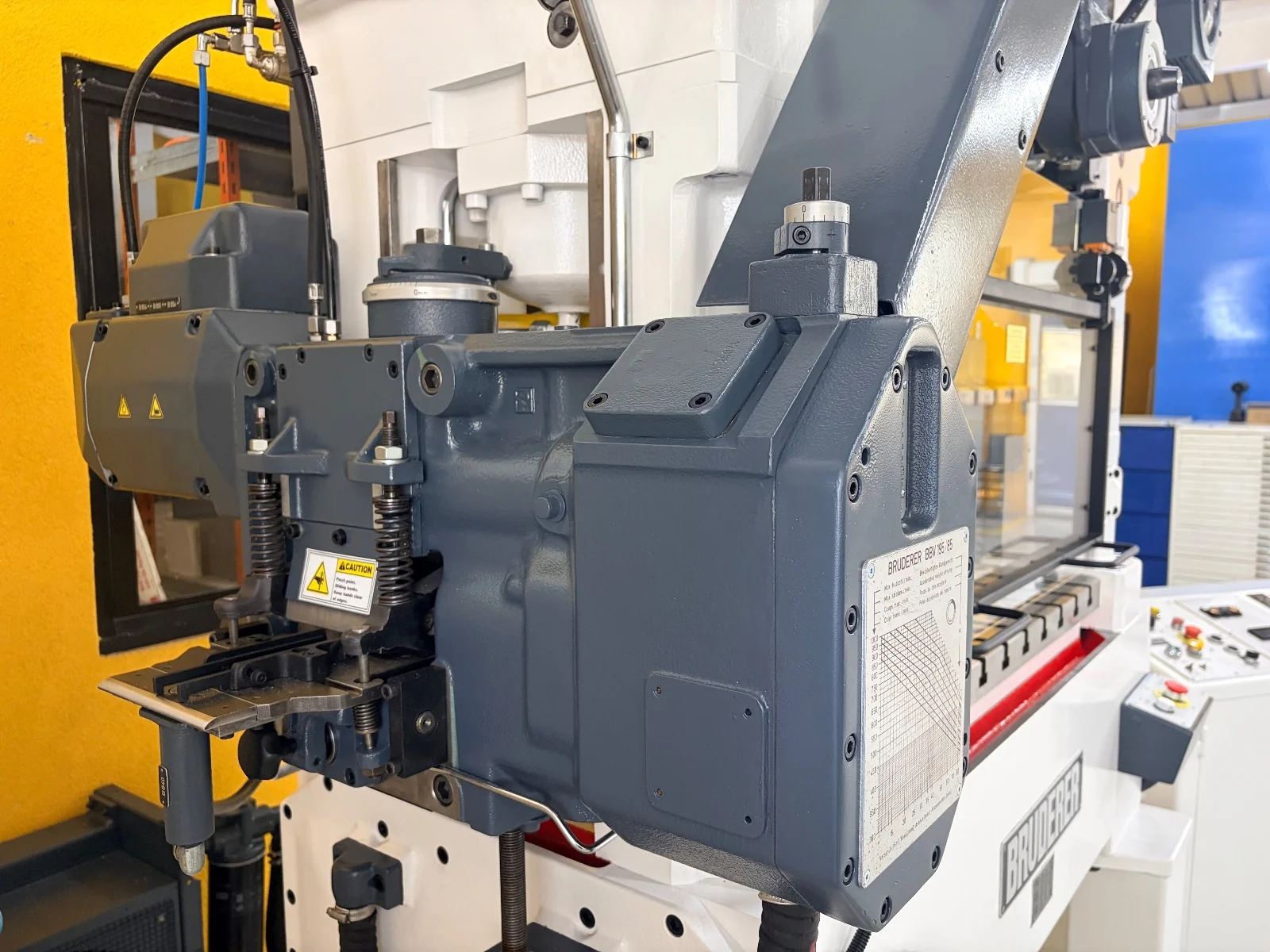 BRUDERER BSTA 50HL 15