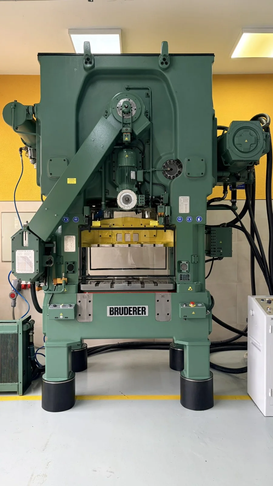Bruderer BSTA 80 4