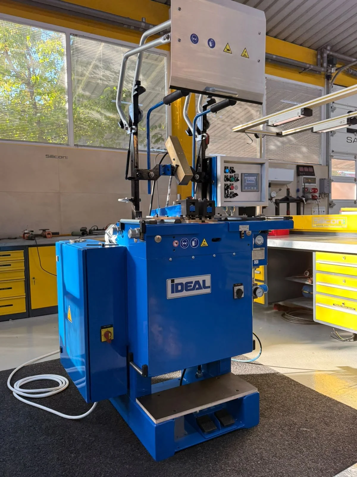 IDEAL BAS 051 10