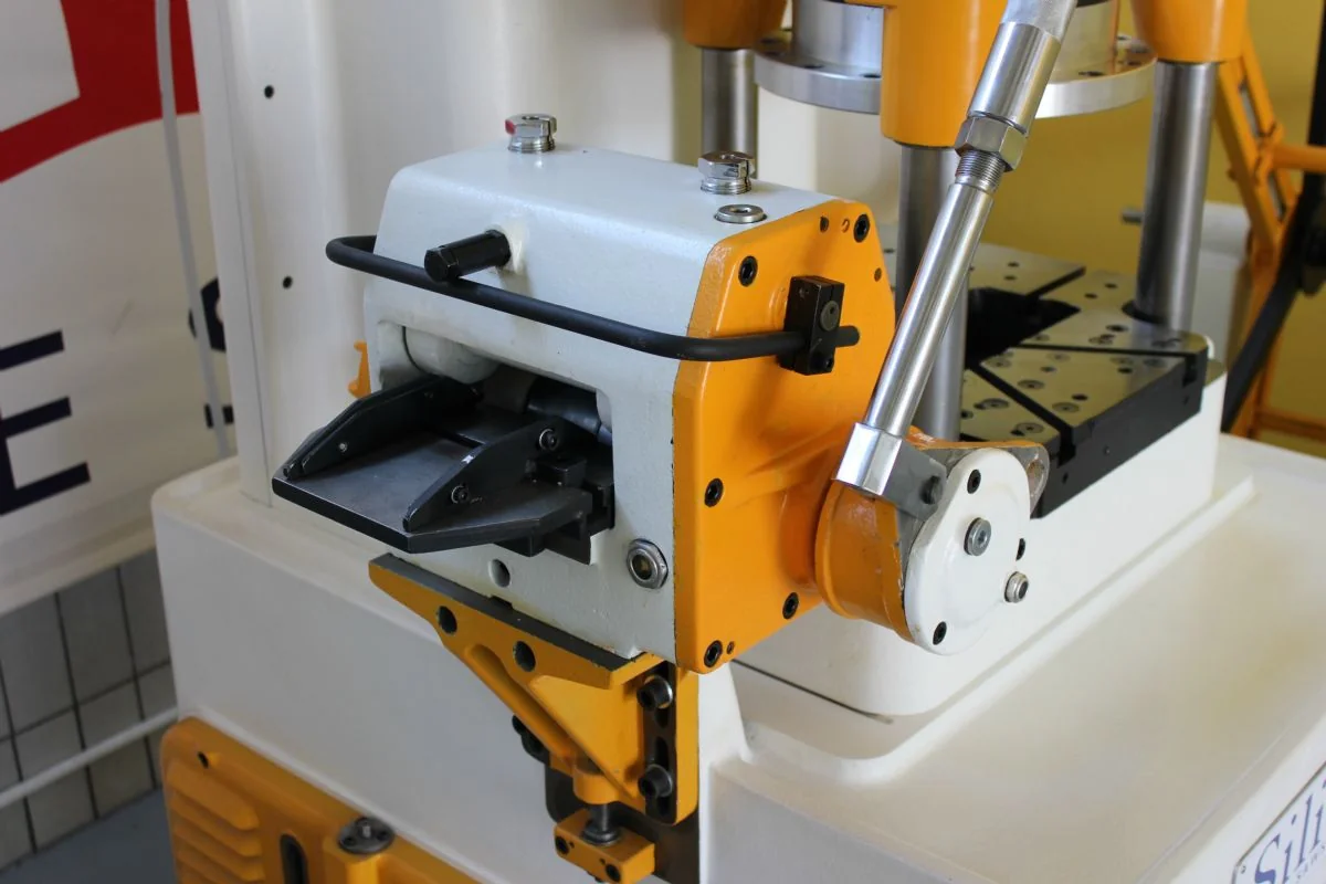 Mechanical Roll Feeder 3
