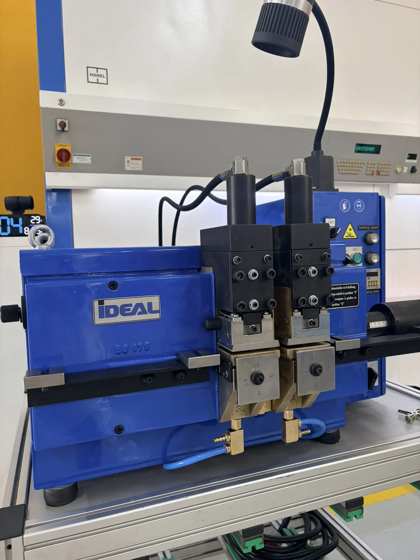 iDEAL BAS 065-11 6