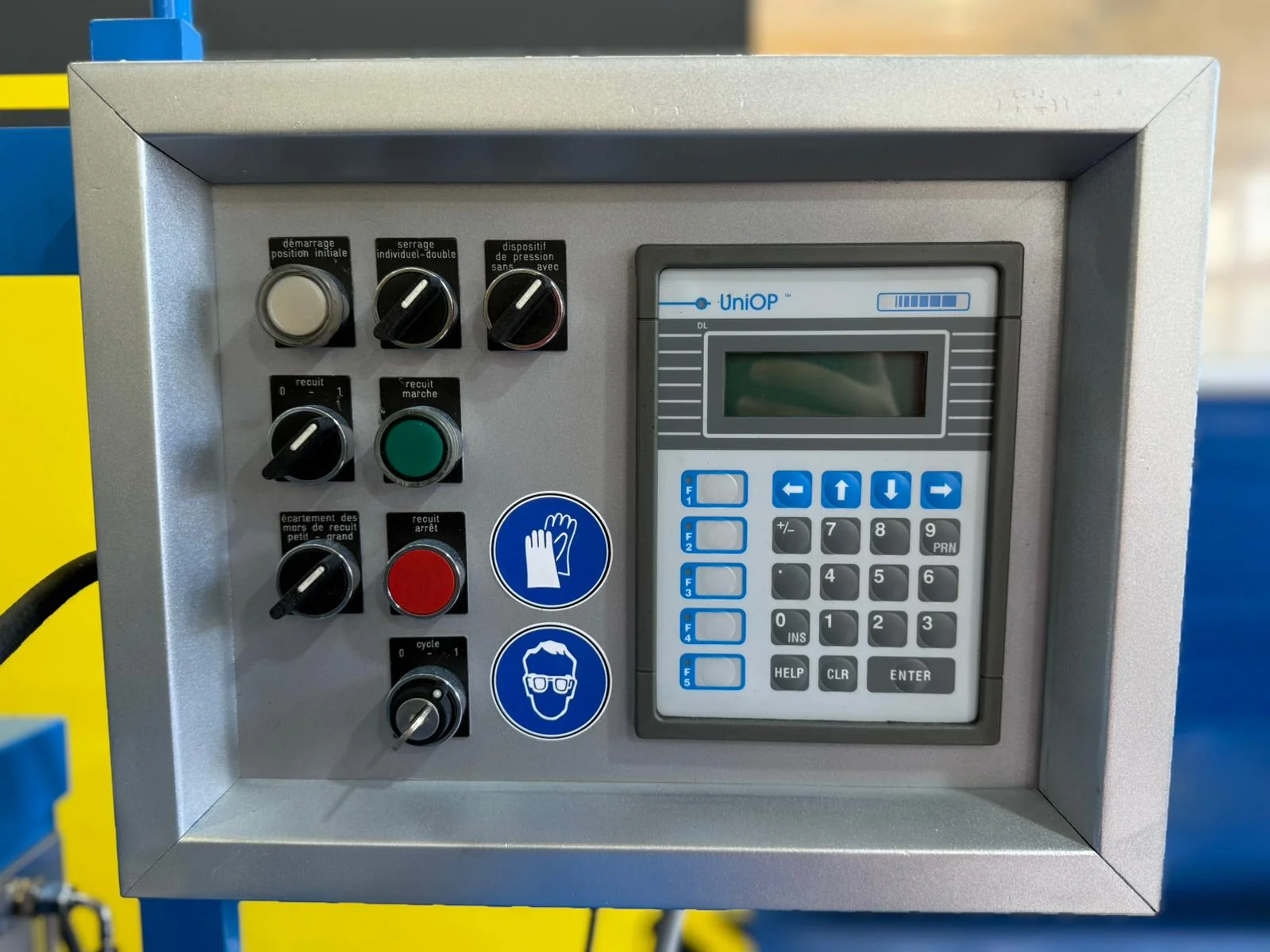 iDEAL BAS 051 6