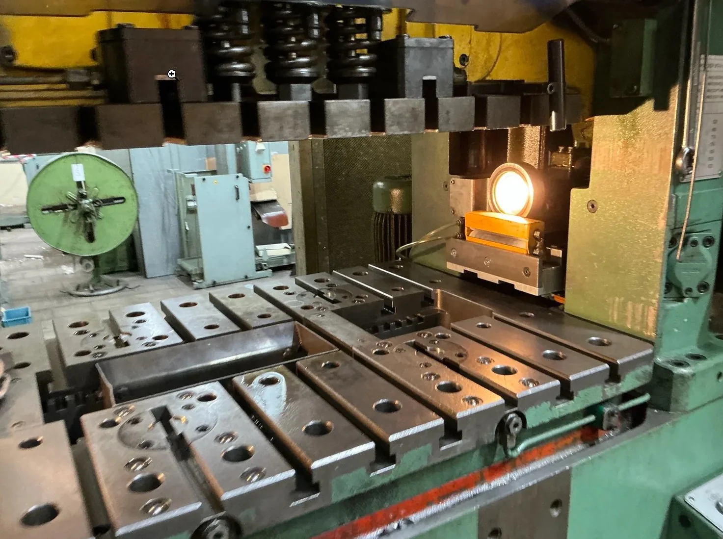 BRUDERER BSTA 50 EL CNC 38