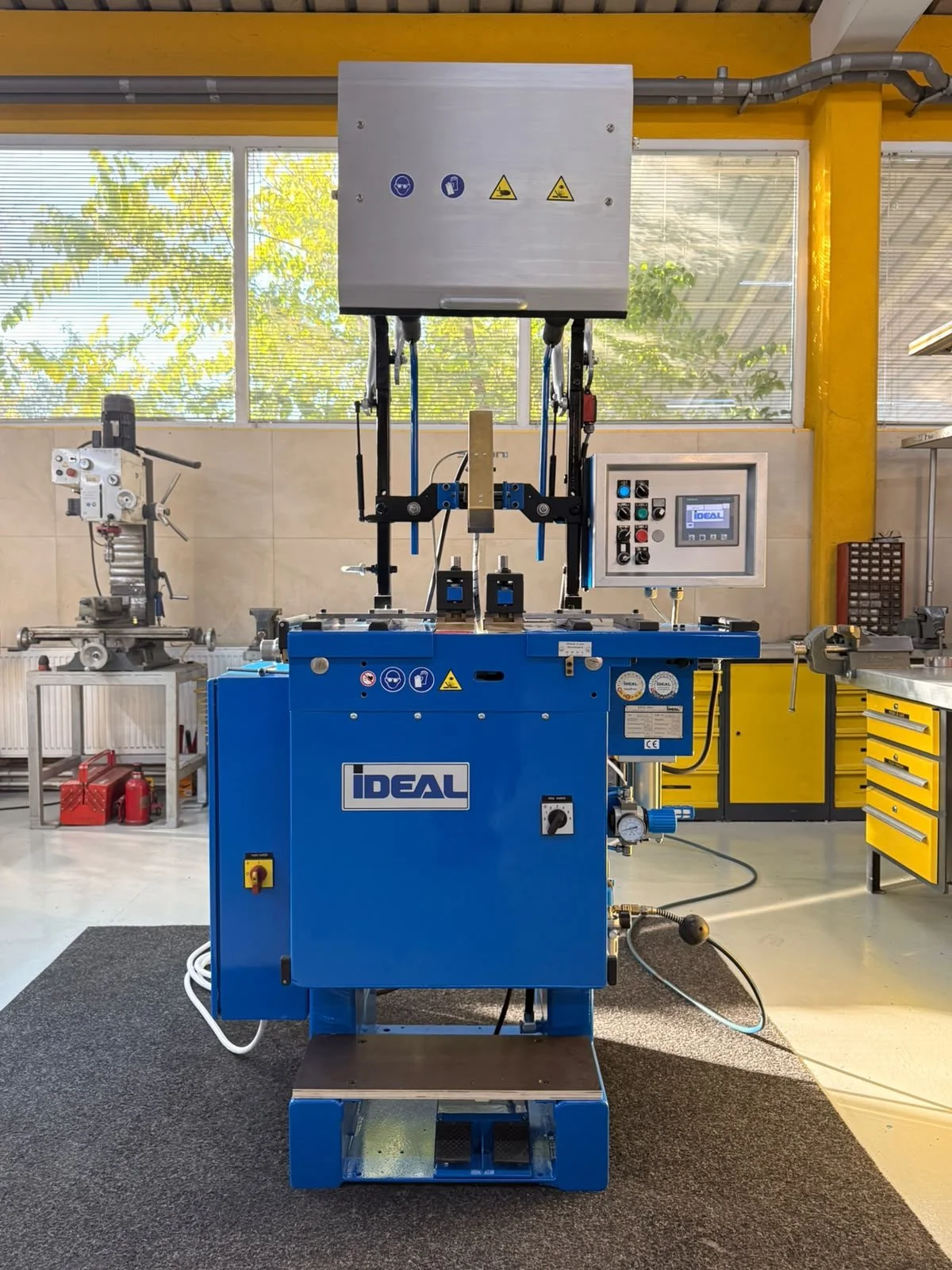 IDEAL BAS 051 3