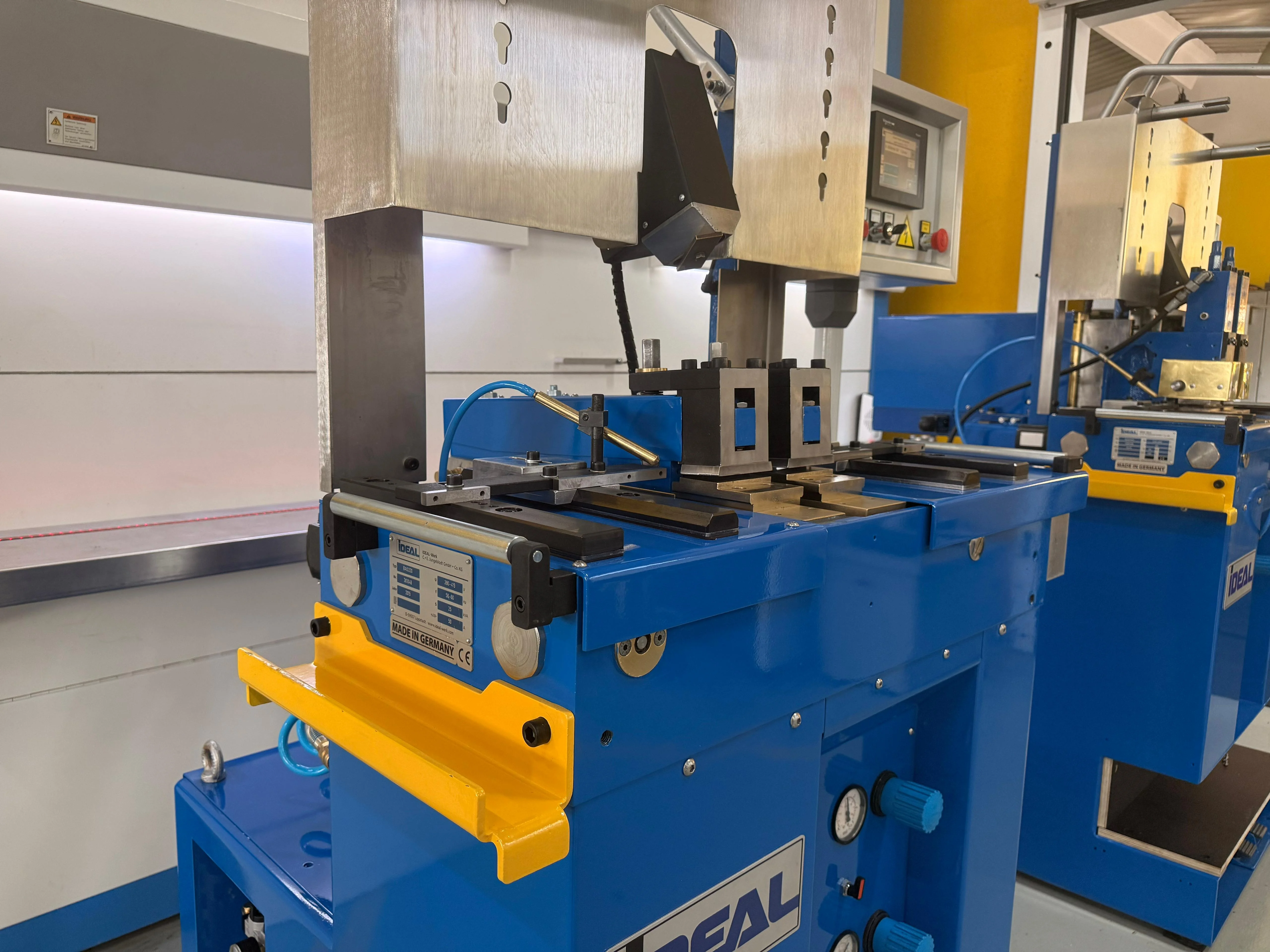 iDEAL BAS 320 10