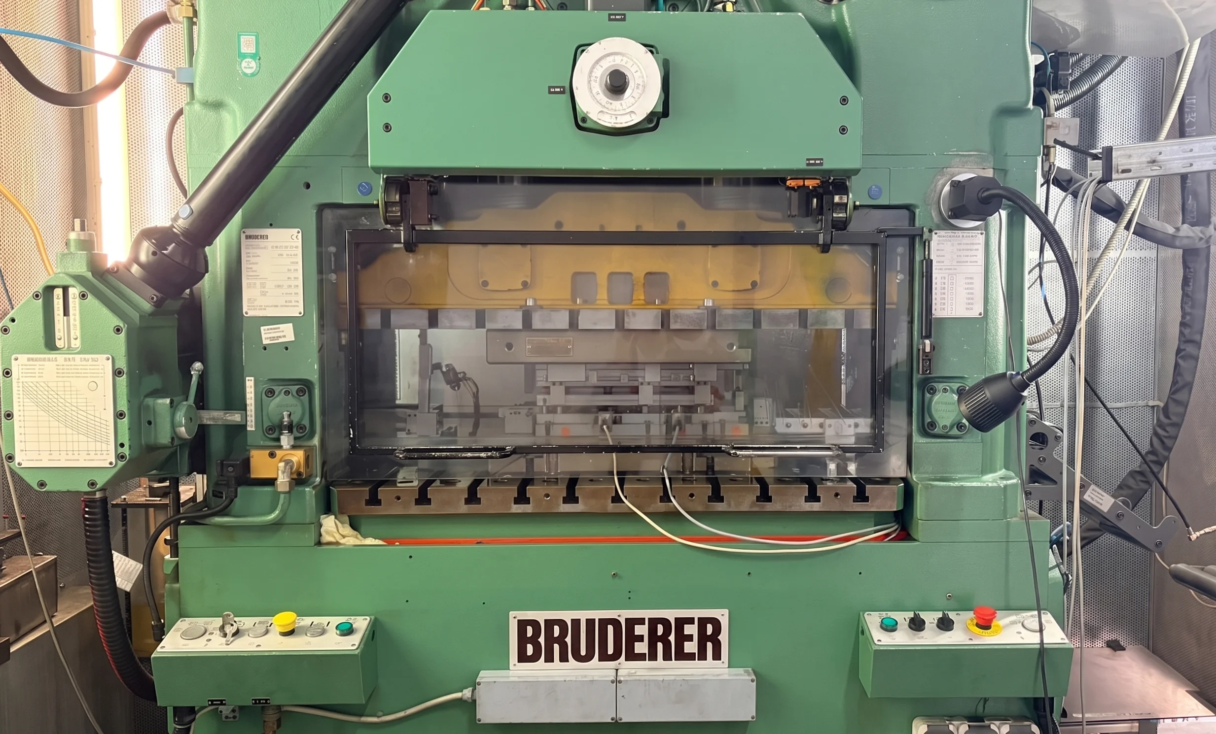 BRUDERER BSTA 500-110B 2