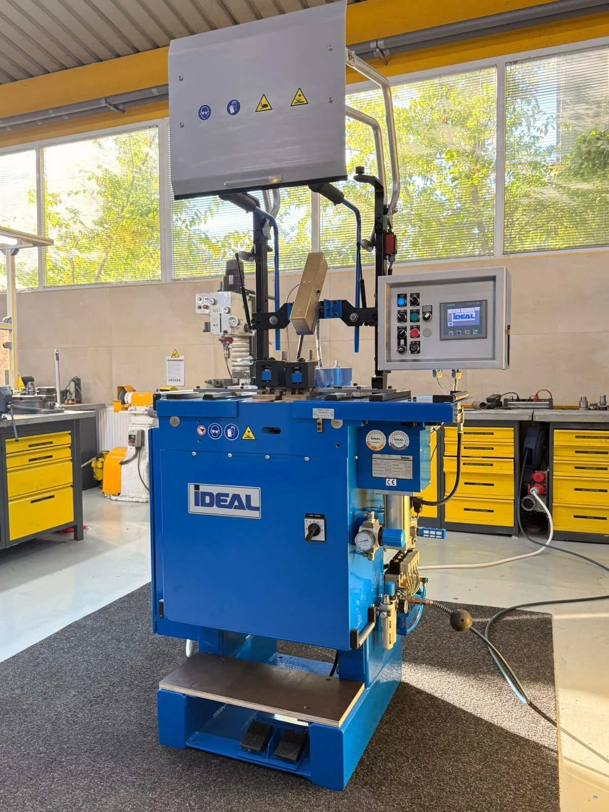 IDEAL BAS 051 1
