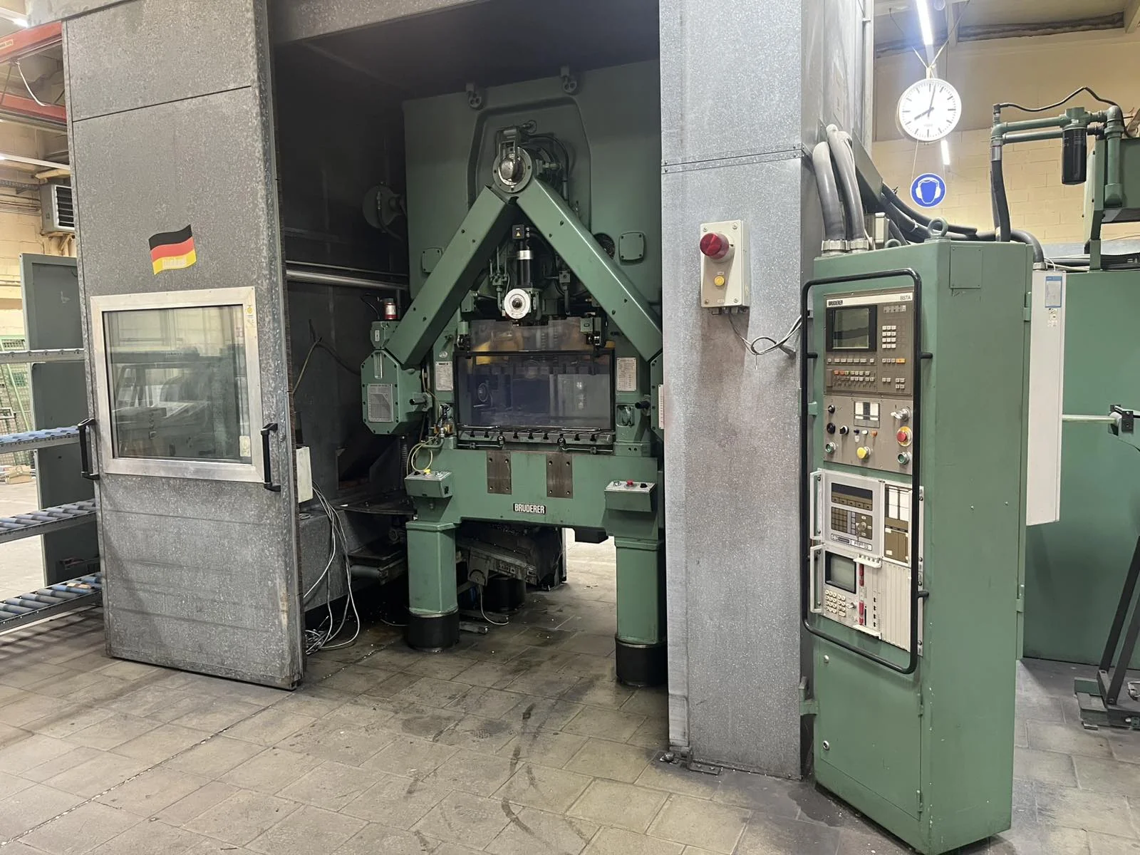BRUDERER BSTA 50 EL CNC 61