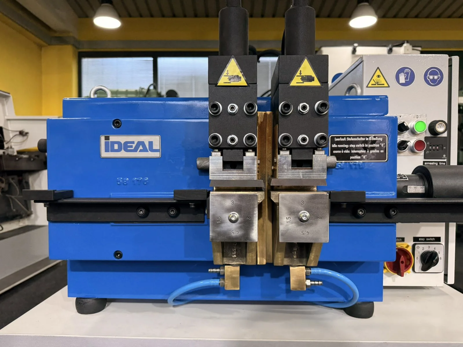 iDEAL BAS 060 6