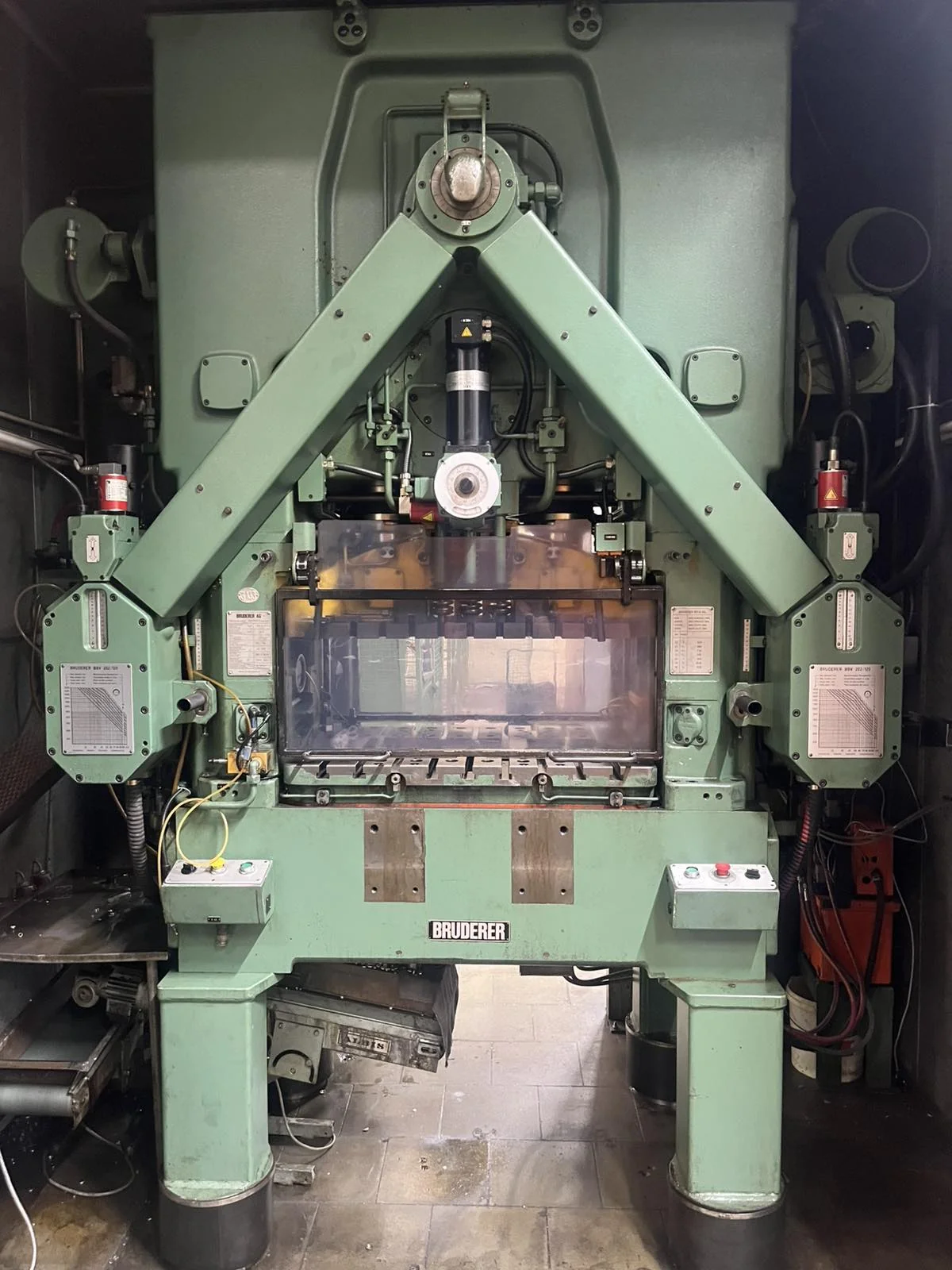 BRUDERER BSTA 50 EL CNC 66