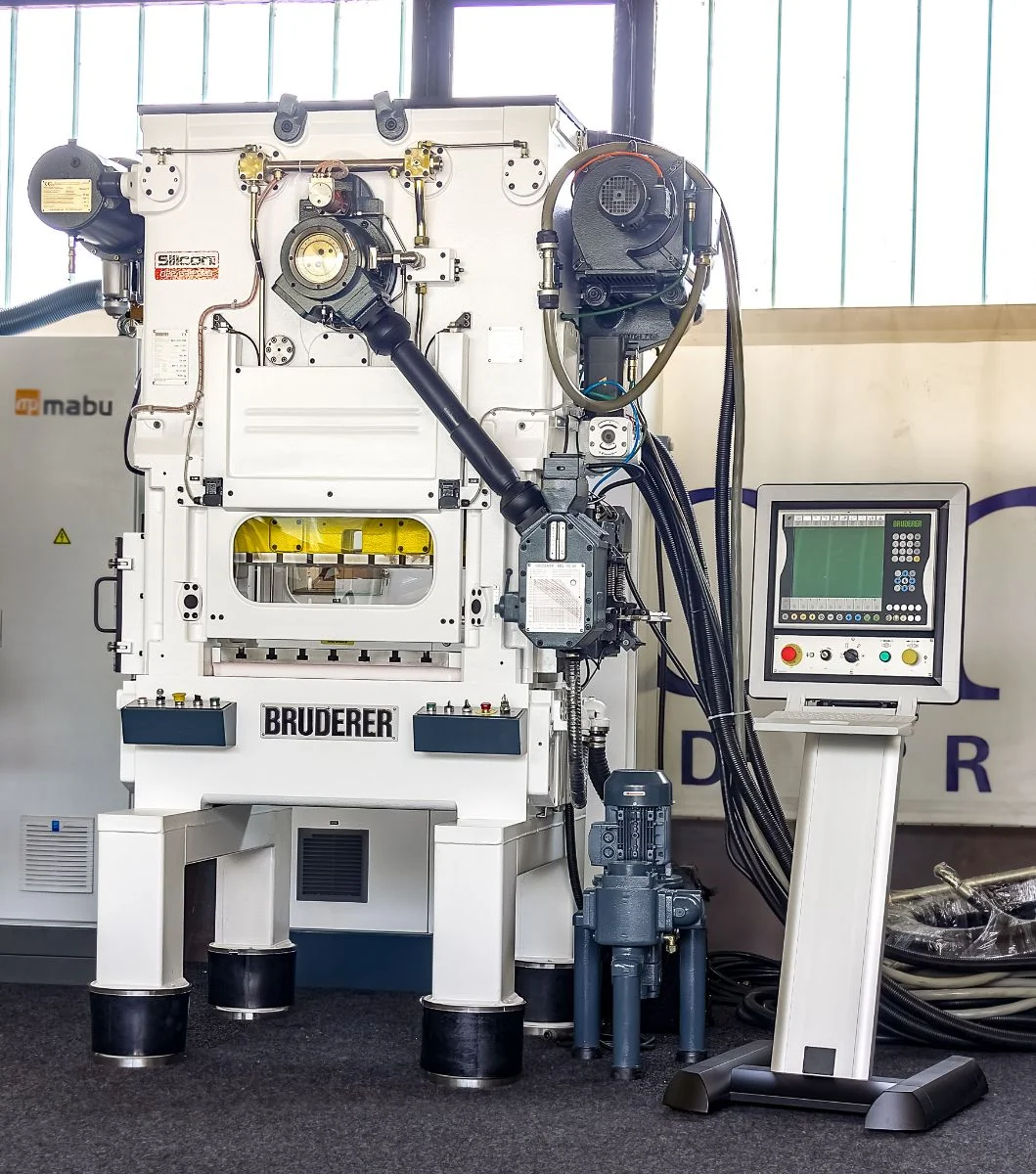 Bruderer BSTA 300-75 1