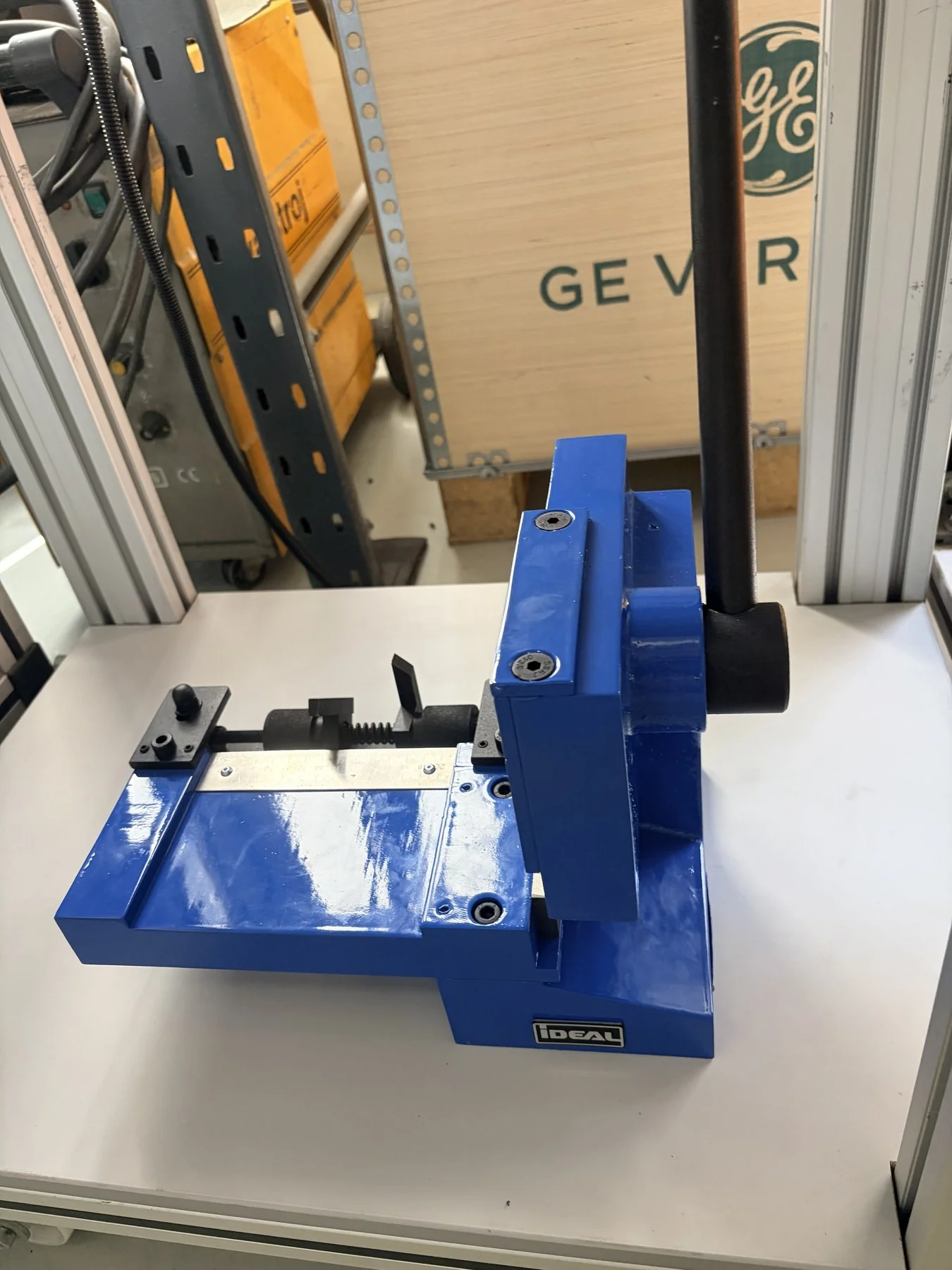 iDEAL AHE 080 2
