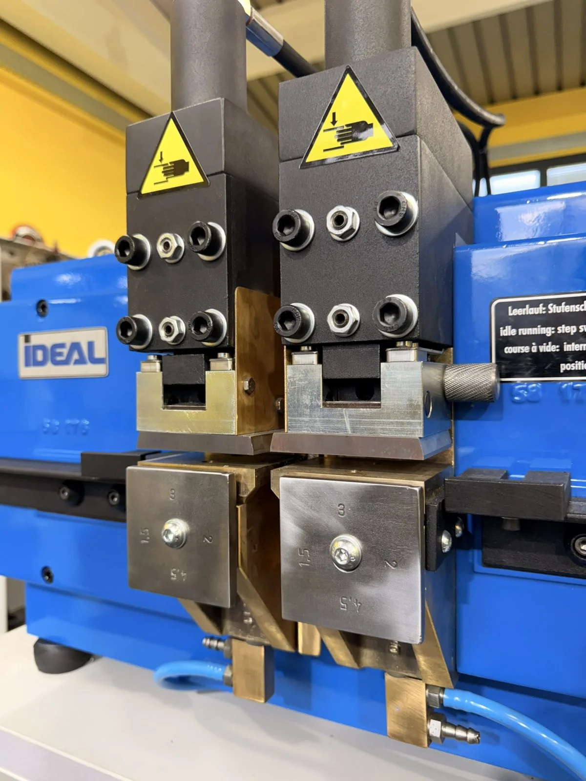 iDEAL BAS 060 3