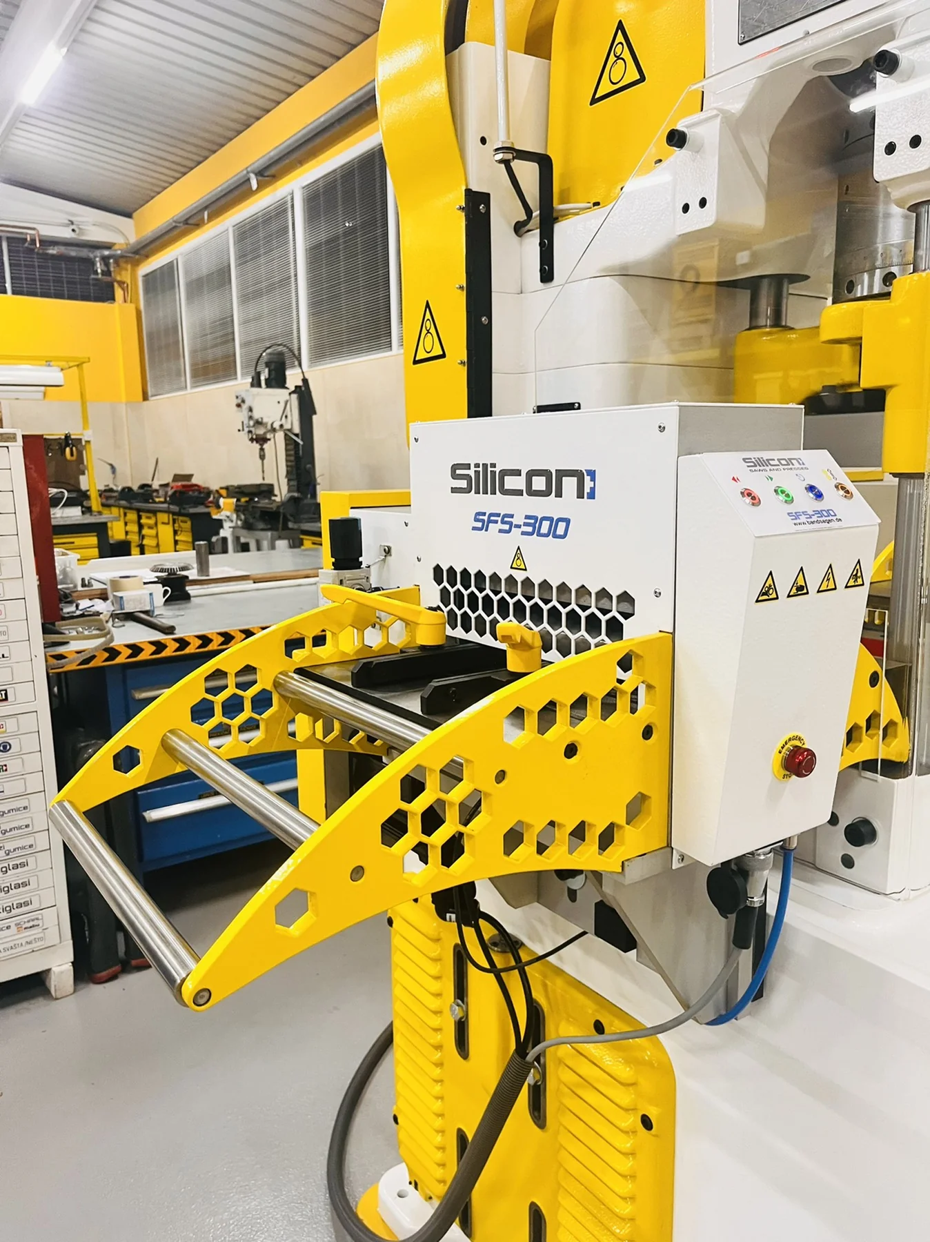 Silicon+ SFS Servo Feeder 5